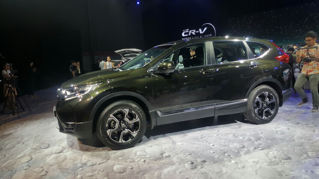 Honda CR-V 2.4 ES 4WD 5 Seat ฮอนด้า ซีอาร์-วี ปี 2019 : ภาพที่ 6