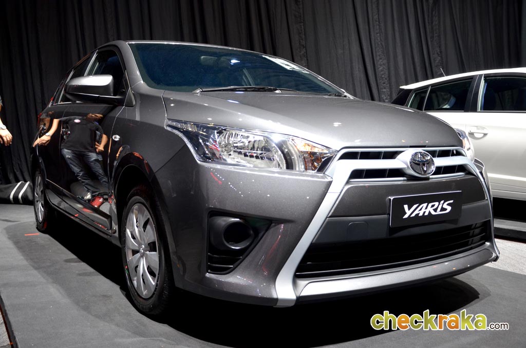 รูปภาพ โตโยต้า Toyota Yaris 1.2 E ปี 2013