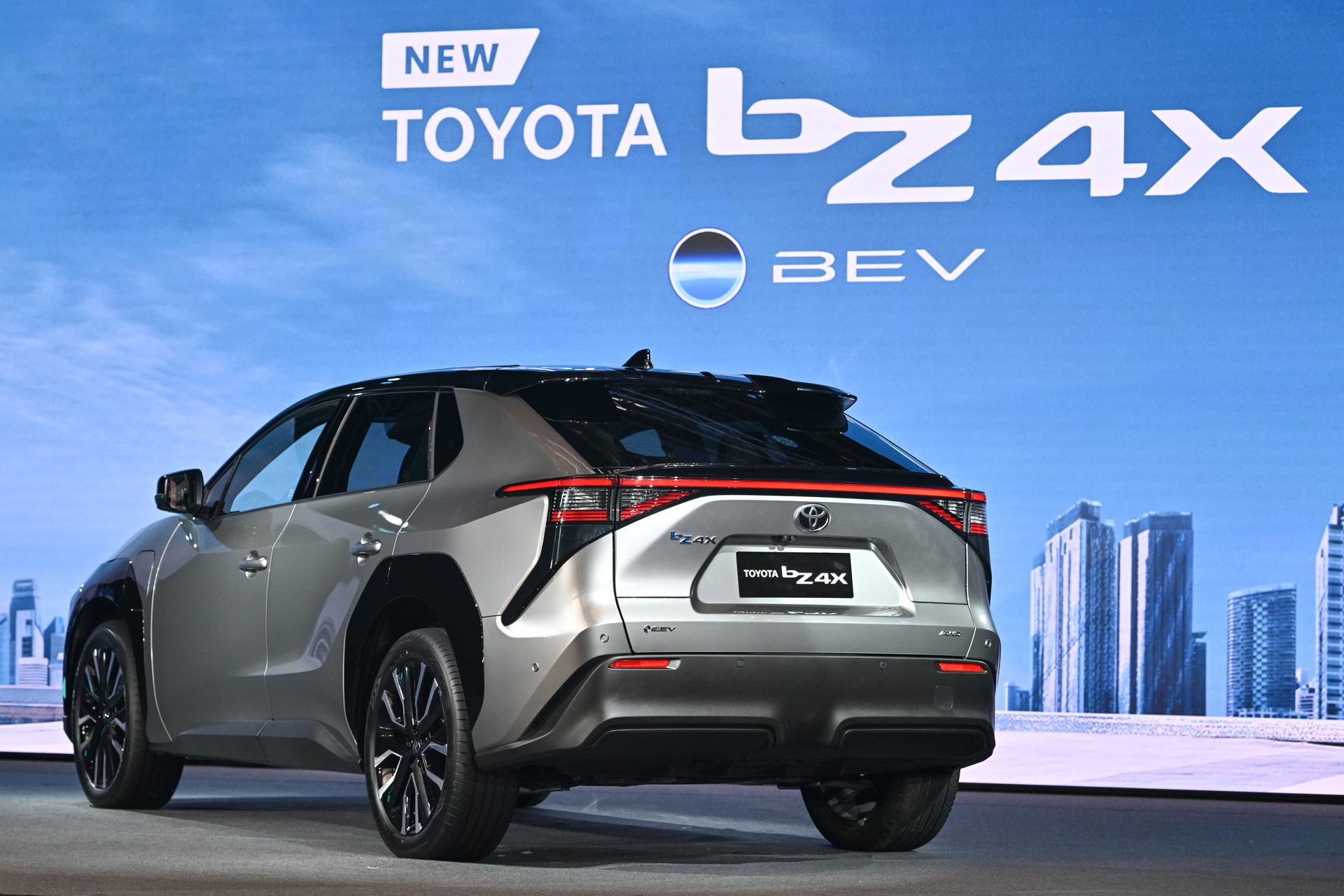 รูปภาพ โตโยต้า Toyota bZ bZ4X AWD ปี 2025