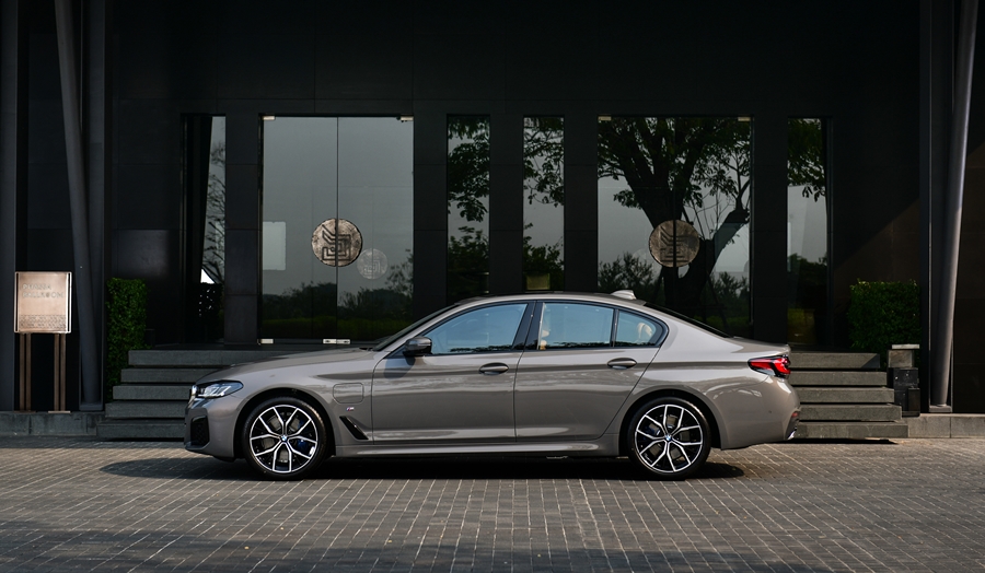 รูปภาพ บีเอ็มดับเบิลยู BMW Series 5 530e M Sport ปี 2021