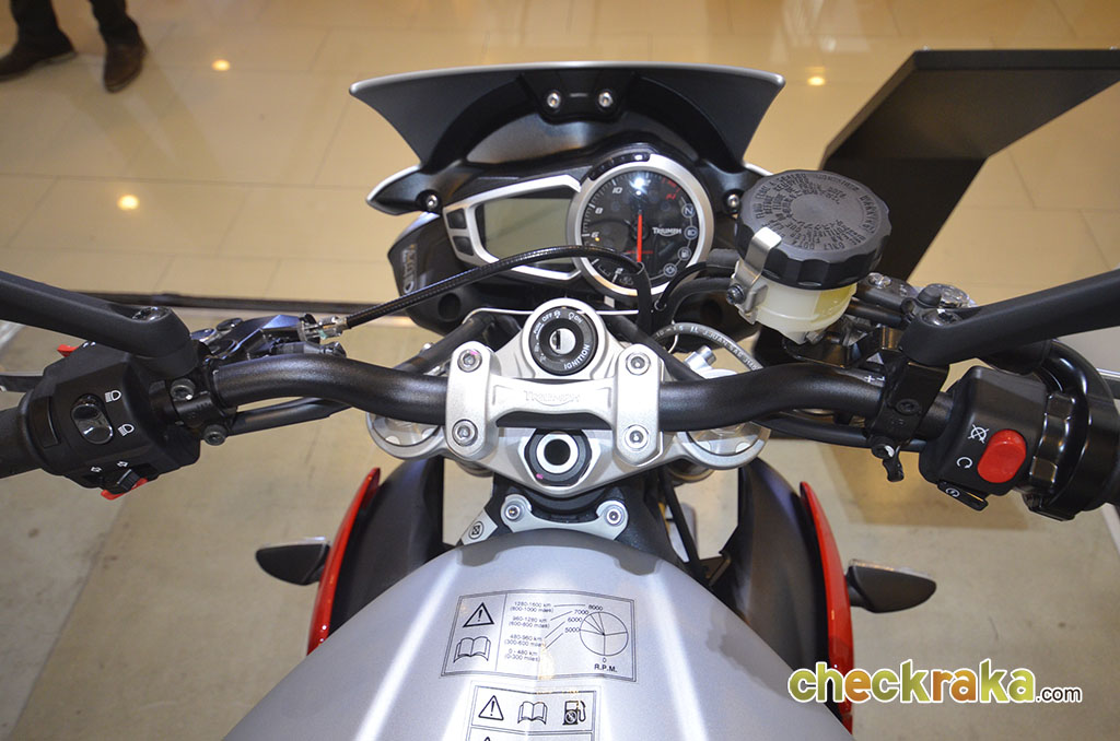 Triumph Street Triple RX ไทรอัมพ์ สตรีท ทริบเปิ้ล ปี 2016 : ภาพที่ 10