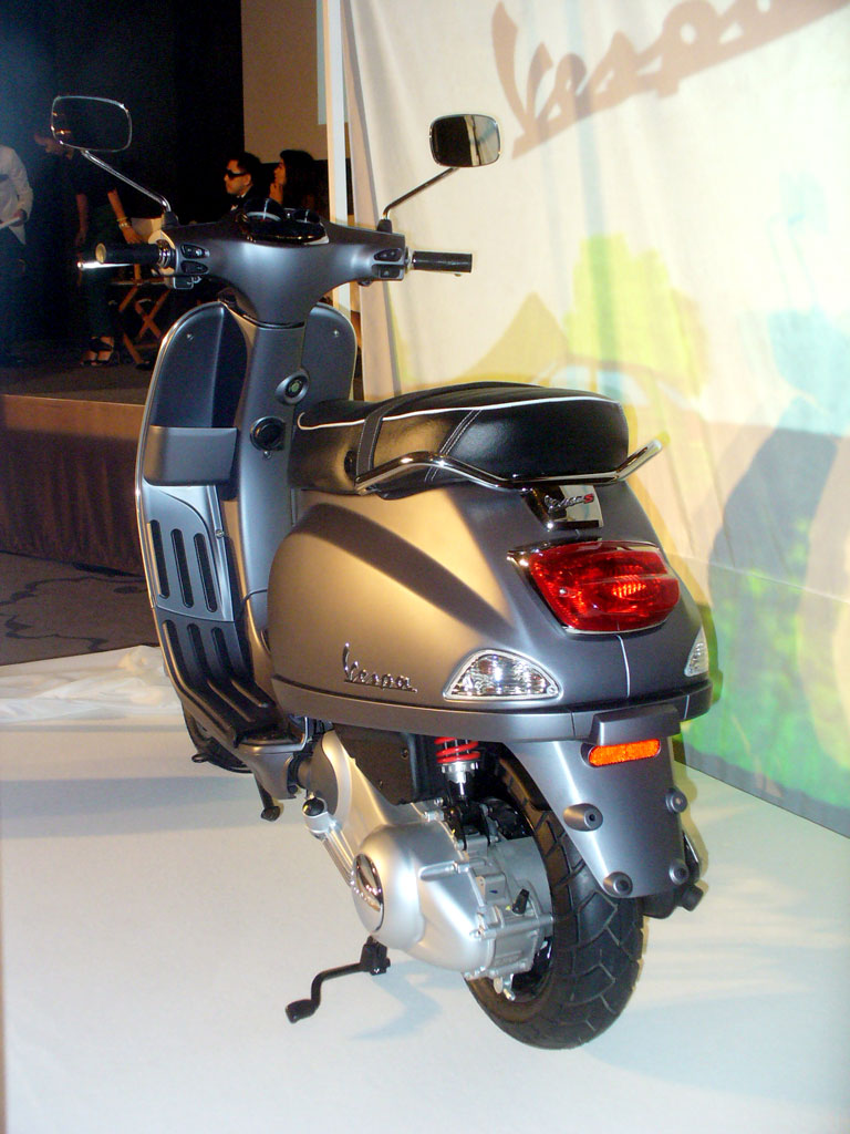 รูปภาพ เวสป้า Vespa S 150 ie Titanium Matt Series ปี 2012