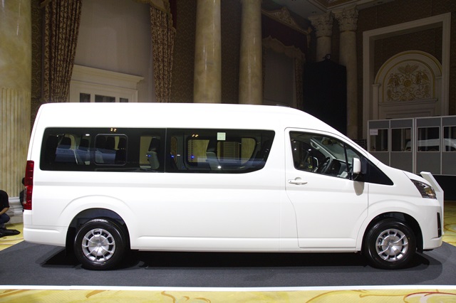 รูปภาพ โตโยต้า Toyota Commuter 2.8 AT ปี 2019