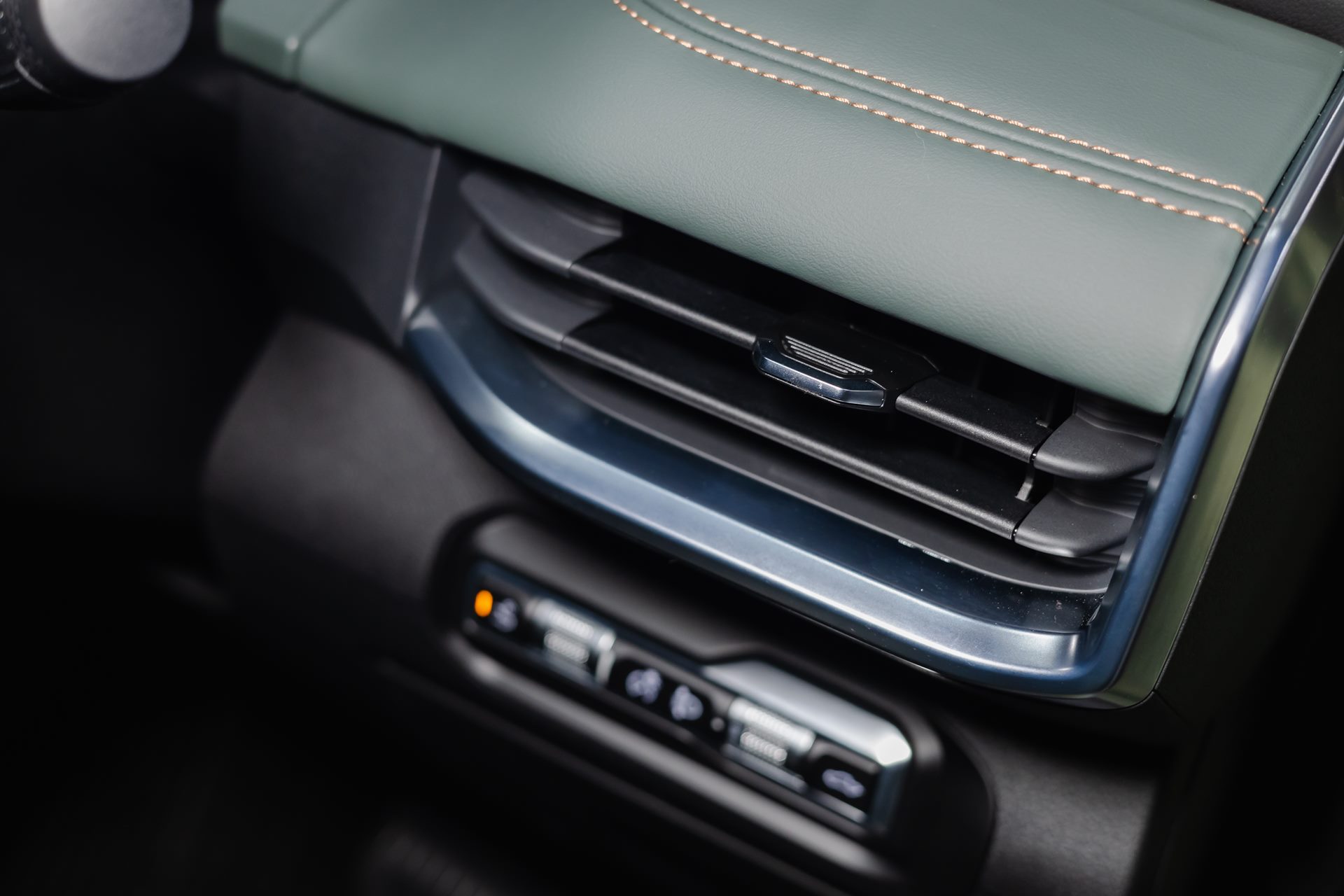 รูปภาพ ริดดารา Riddara RD6 4WD 86 kWh Sunroof ปี 2025