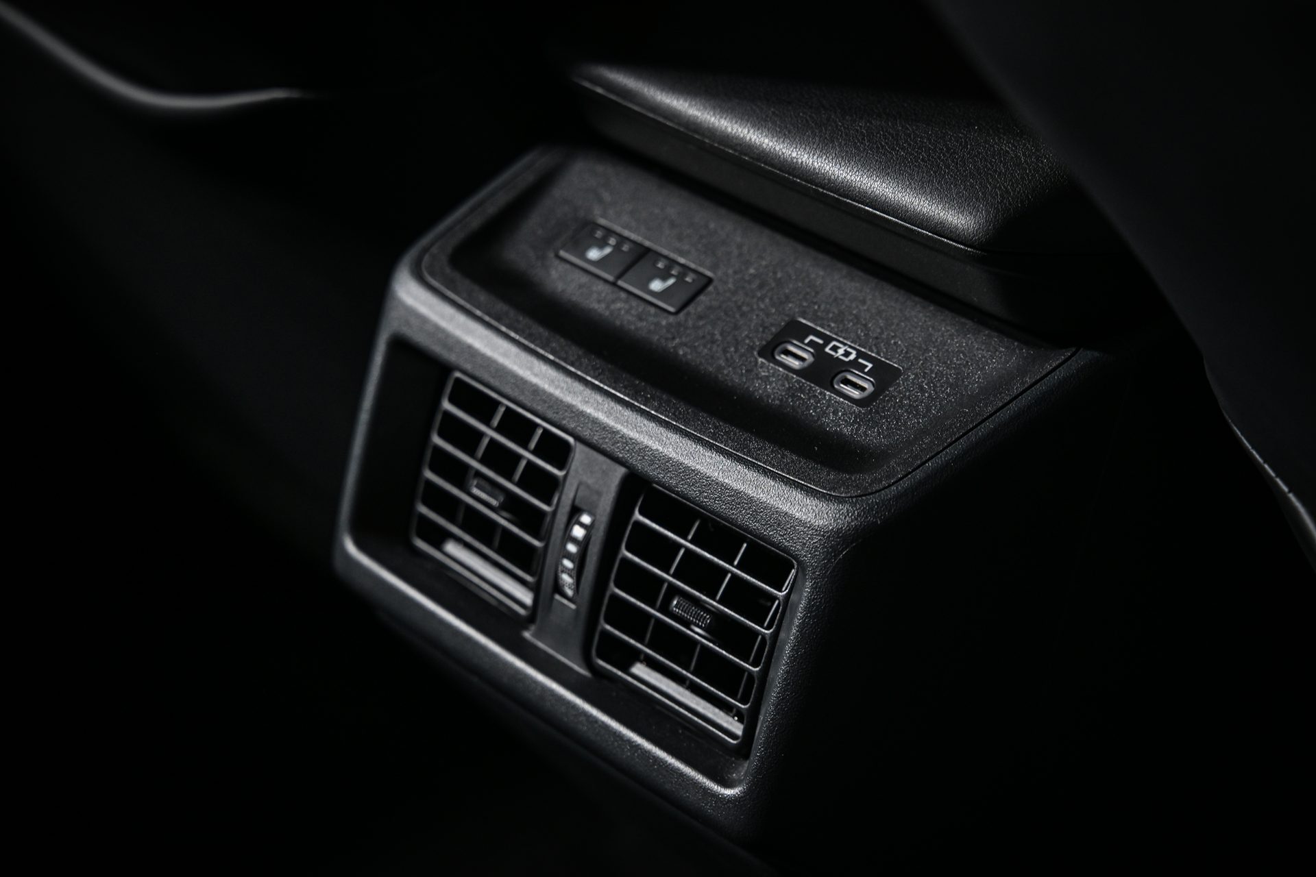 รูปภาพ โตโยต้า Toyota bZ bZ4X FWD ปี 2025