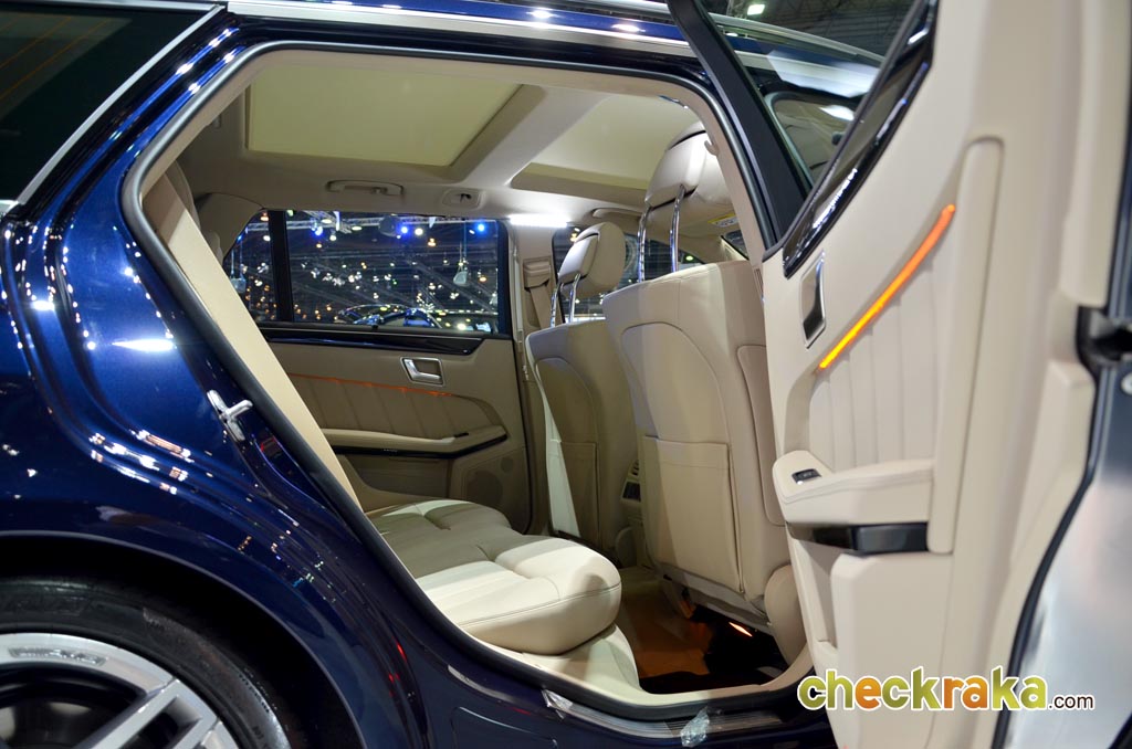 รูปภาพ เมอร์เซเดส-เบนซ์ Mercedes-benz E-Class E 300 BlueTEC Hybrid Estate AMG Dynamic ปี 2013