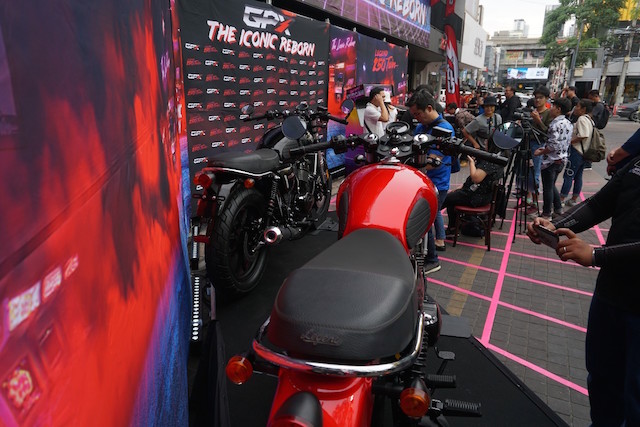 GPX Legend 250 TWIN จีพีเอ็กซ์ เลเจนด์ ปี 2019 : ภาพที่ 6