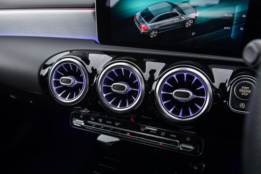 รูปภาพ เมอร์เซเดส-เบนซ์ Mercedes-benz A-Class A 200 AMG Dynamic (CKD) ปี 2020