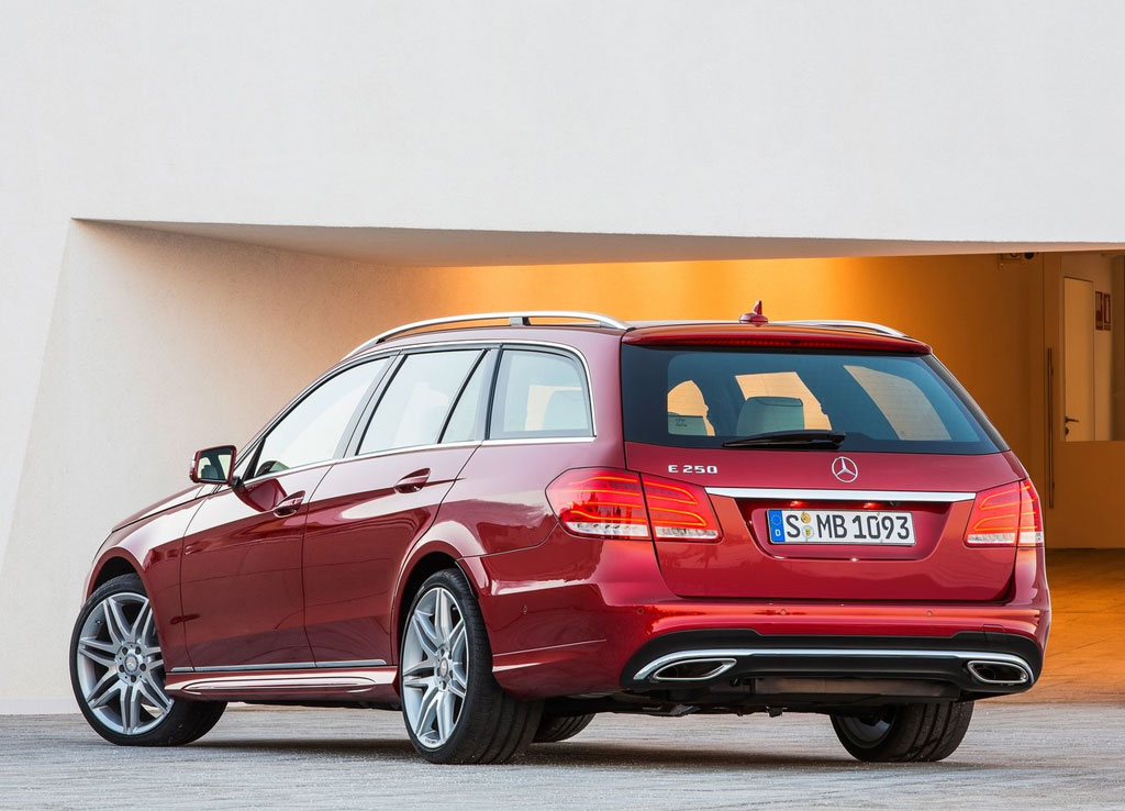 รูปภาพ เมอร์เซเดส-เบนซ์ Mercedes-benz E-Class E 300 BlueTEC Hybrid Estate AMG Dynamic ปี 2013