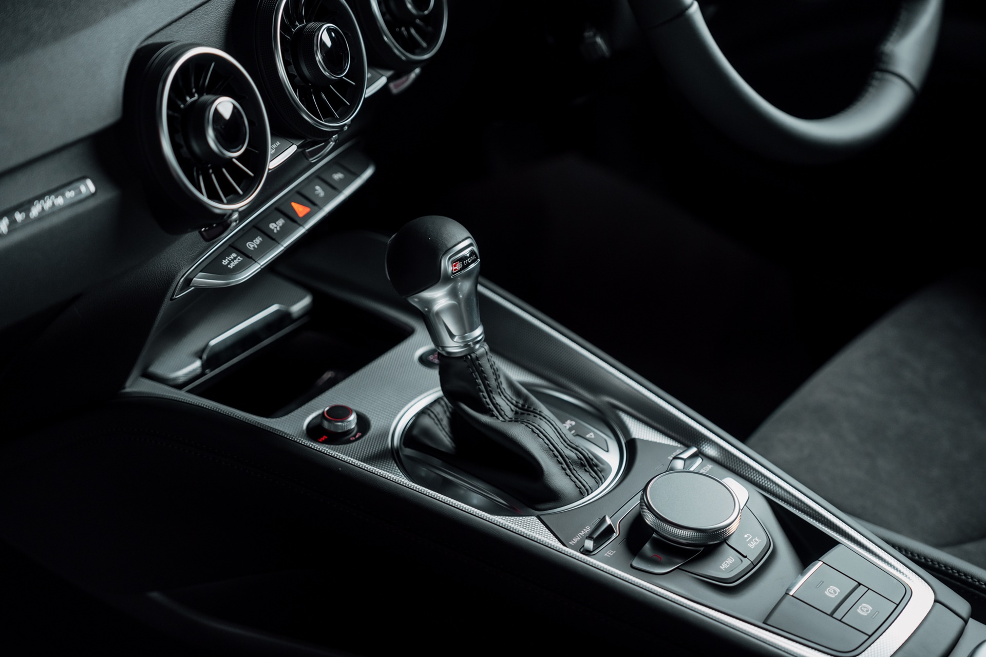 Audi TT Coupe Final Icon Black อาวดี้ ทีที ปี 2023 : ภาพที่ 9