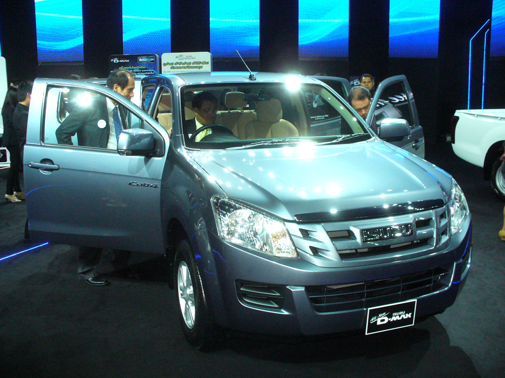 Isuzu D-MAX Cab 4 2.5 S อีซูซุ ดีแมคซ์ แค็บโฟร์ ปี 2011 : ภาพที่ 5