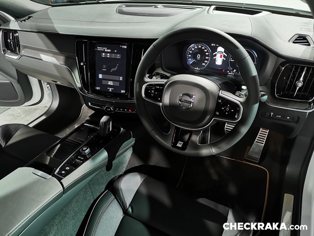Volvo S60 Recharge Plug-in Hybrid R-Design วอลโว่ เอส60 ปี 2022 : ภาพที่ 16