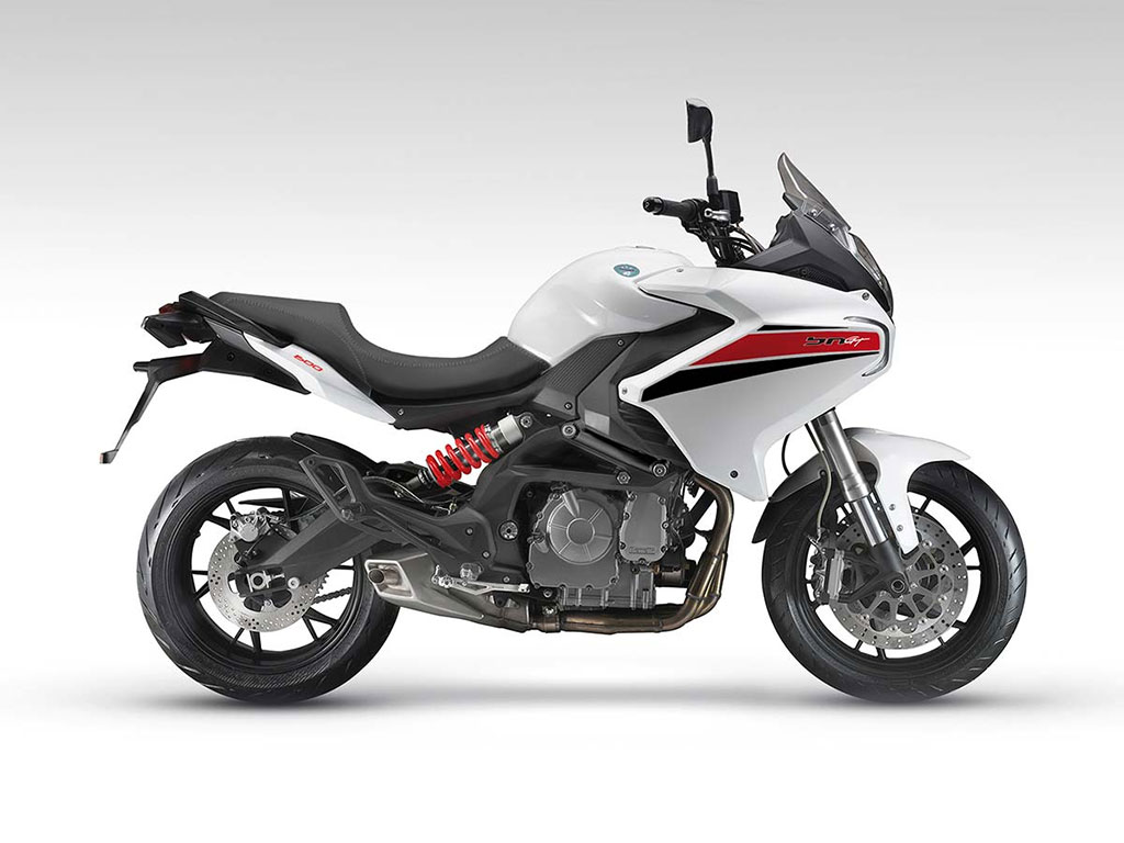 Benelli TNT 600 GT เบเนลลี ทีเอ็นที ปี 2014 : ภาพที่ 2