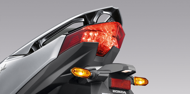 Honda Click i 150i 2018 ฮอนด้า คลิ้กไอ ปี 2018 : ภาพที่ 6