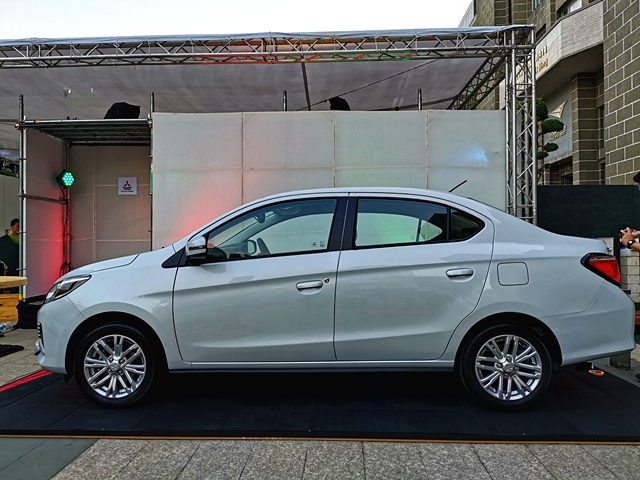 Mitsubishi Attrage SMART CVT มิตซูบิชิ แอททราจ ปี 2019 : ภาพที่ 3