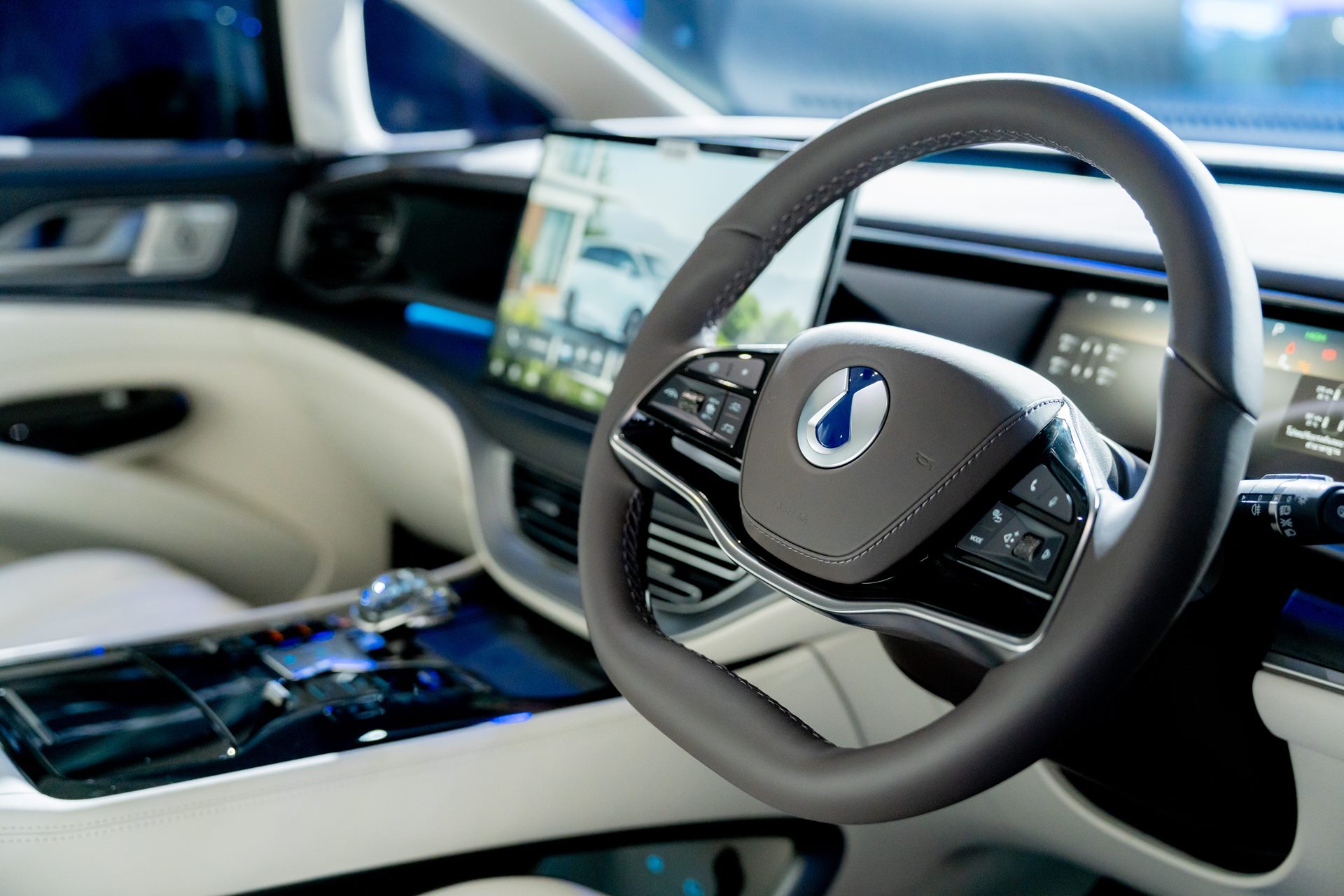 รูปภาพ เดนซ่า Denza D9 Performance AWD ปี 2024