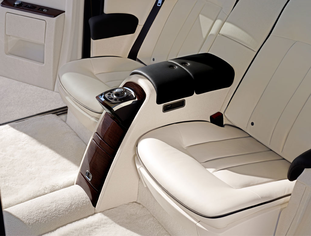 Rolls-Royce Phantom Series II LWB โรลส์-รอยซ์ แฟนทอมซีรีส์ทู ปี 2012 : ภาพที่ 8