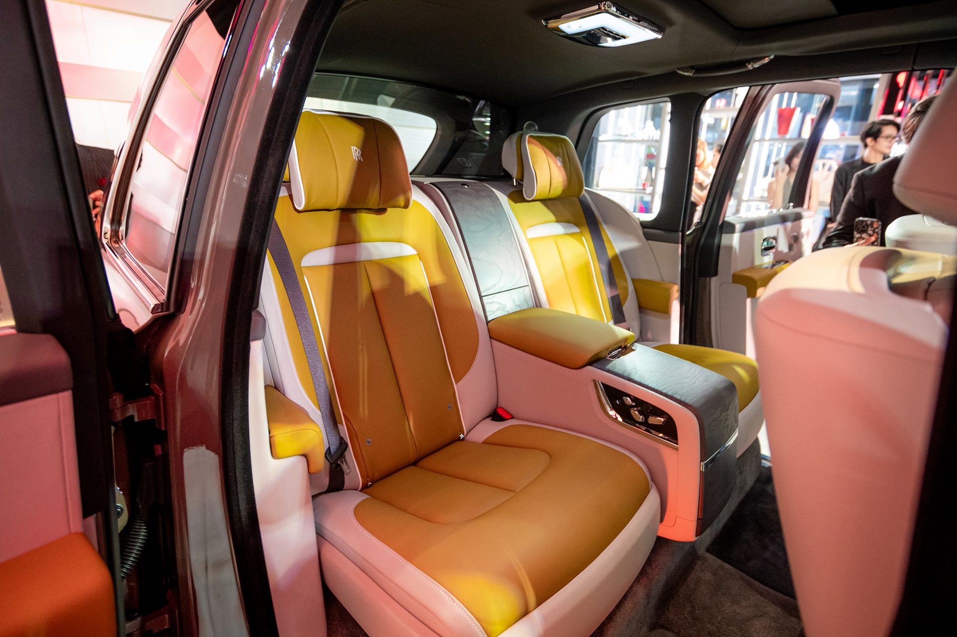 รูปภาพ โรลส์-รอยซ์ Rolls-Royce Cullinan Series II ปี 2024