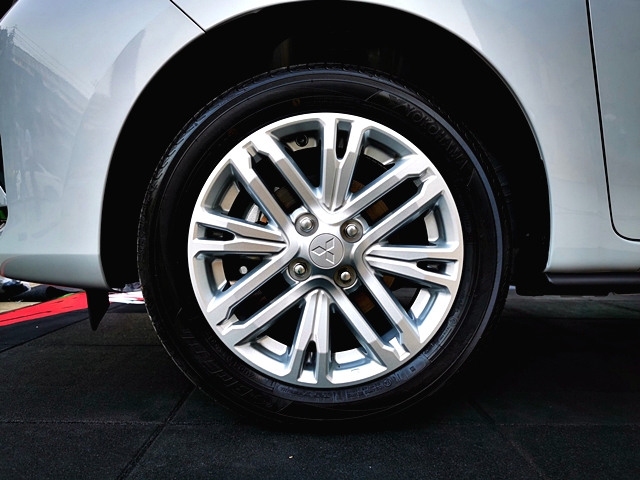 Mitsubishi Attrage SMART CVT มิตซูบิชิ แอททราจ ปี 2019 : ภาพที่ 4