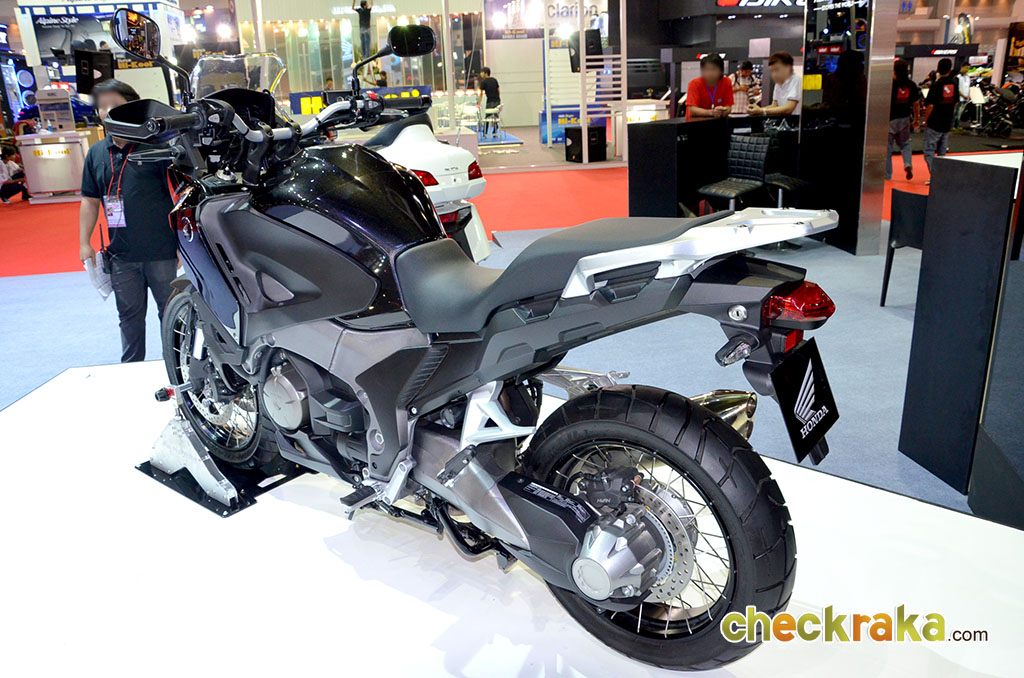 Honda VFR 1200X ฮอนด้า วีเอฟอาร์ ปี 2014 : ภาพที่ 11