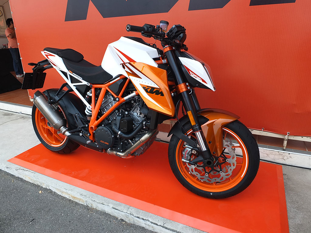 KTM 1290 Super Duke R Special Edition เคทีเอ็ม ปี 2016 : ภาพที่ 7