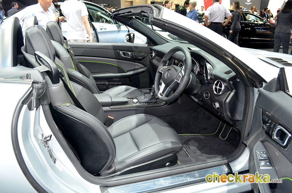Mercedes-benz SLK-Class SLK200 CarbonLook Edition เมอร์เซเดส-เบนซ์ เอสแอลเค-คลาส ปี 2014 : ภาพที่ 11