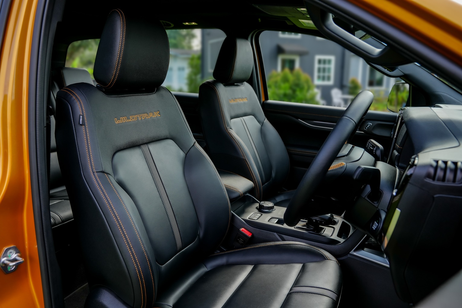 Ford Everest 2.0L Bi-Turbo Wildtrak 4x4 10AT ฟอร์ด เอเวอเรสต์ ปี 2023 : ภาพที่ 8