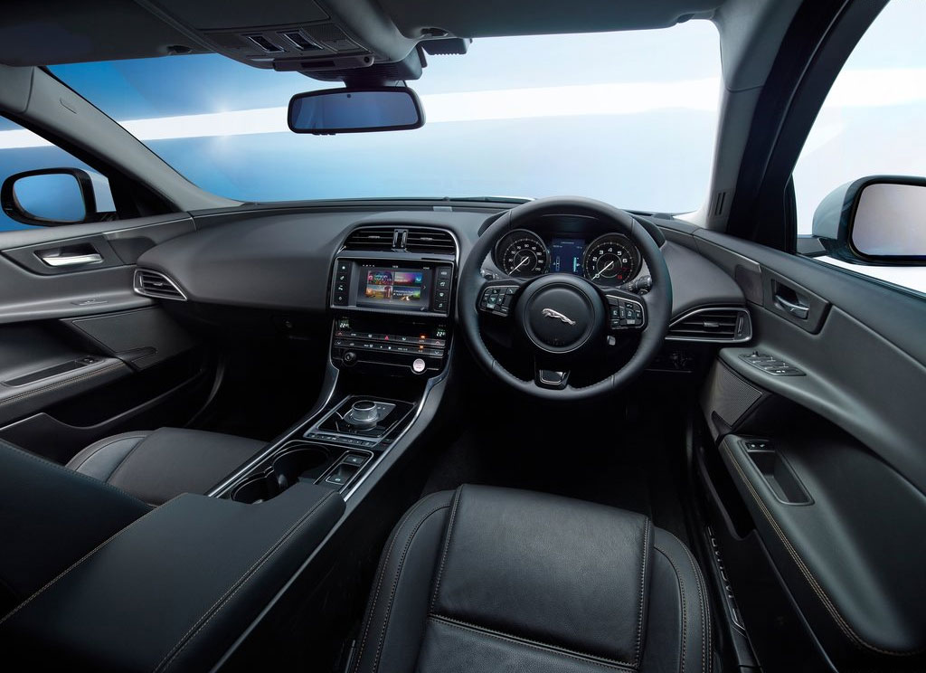 รูปภาพ จากัวร์ Jaguar XE 2.0 Portfolio ปี 2015