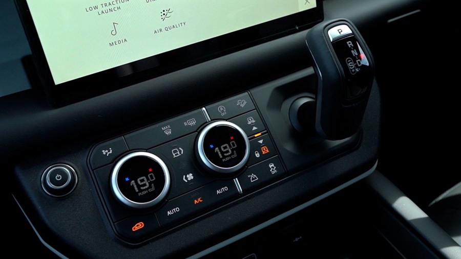 รูปภาพ แลนด์โรเวอร์ Land Rover Defender 130 HSE 3.0 Diesel ปี 2022