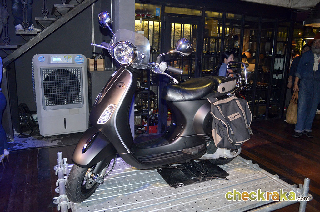 Vespa LXV 150 3Vie Calimero Limited Edition เวสป้า แอลเอ็กซ์วี ปี 2016 : ภาพที่ 1