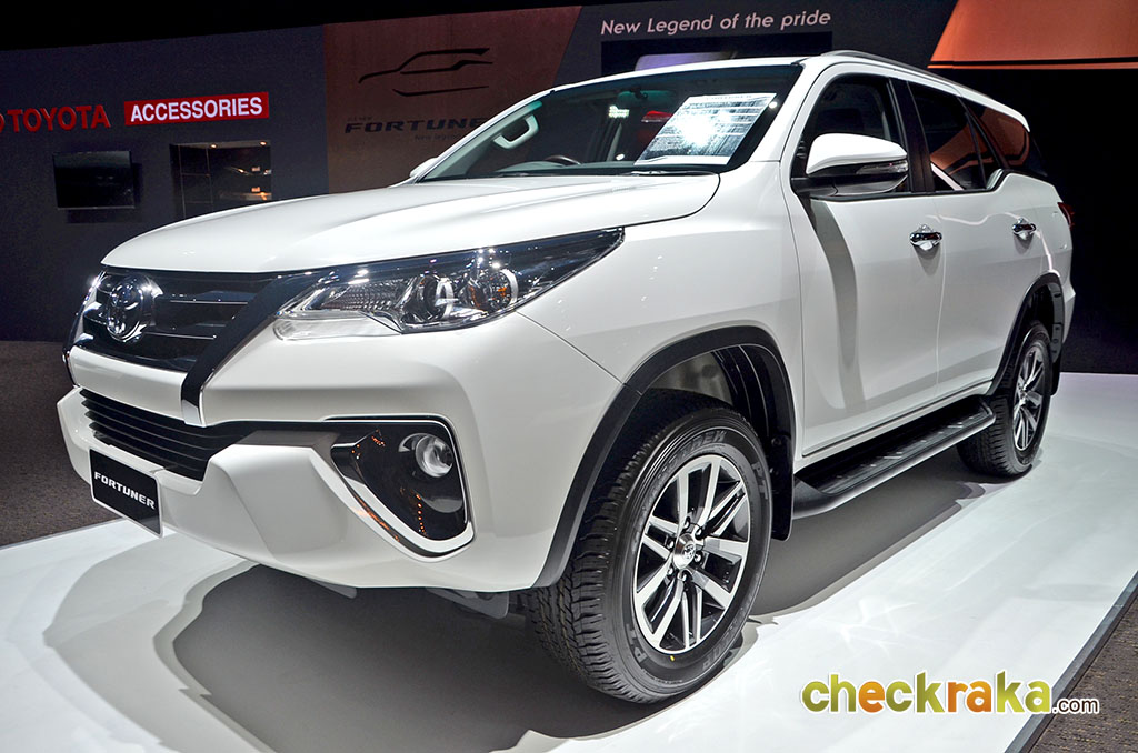 Toyota Fortuner 2.4G 2WD MT โตโยต้า ฟอร์จูนเนอร์ ปี 2015 : ภาพที่ 10