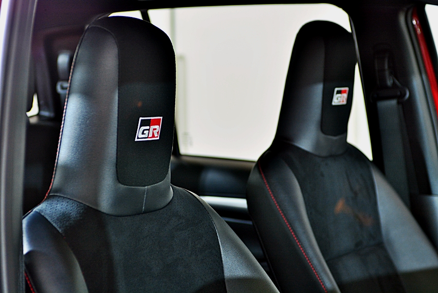 รูปภาพ โตโยต้า Toyota Revo GR Sport 2.8 AT Lo-Floor ปี 2021