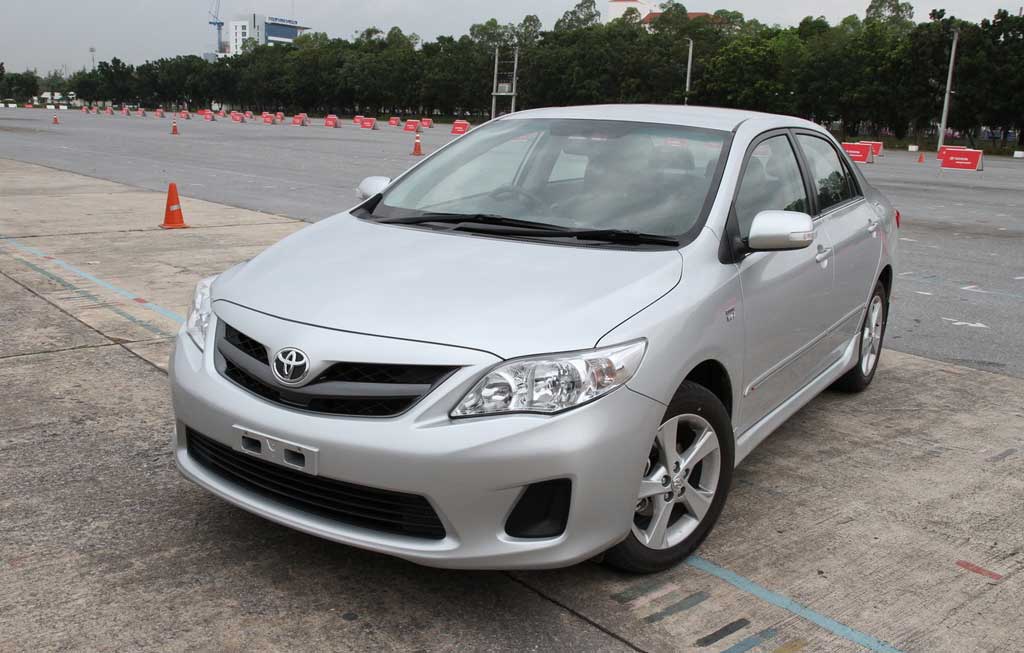 รูปภาพ โตโยต้า Toyota Altis (Corolla) 1.8 E A/T ปี 2012