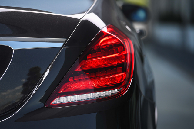 Mercedes-benz S-Class S 350 d Exclusive เมอร์เซเดส-เบนซ์ เอส-คลาส ปี 2019 : ภาพที่ 4