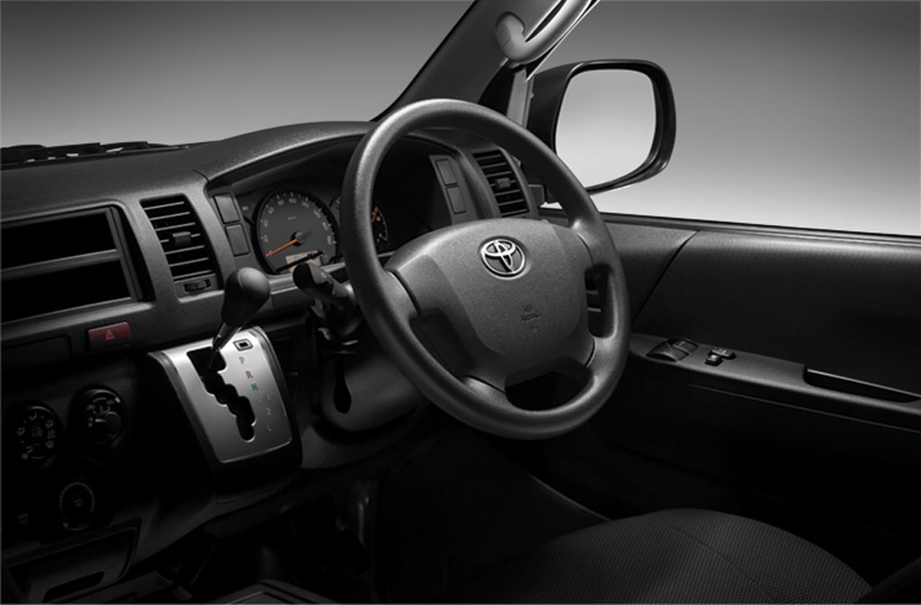 Toyota Commuter 3.0 โตโยต้า คอมมิวเตอร์ ปี 2014 : ภาพที่ 8