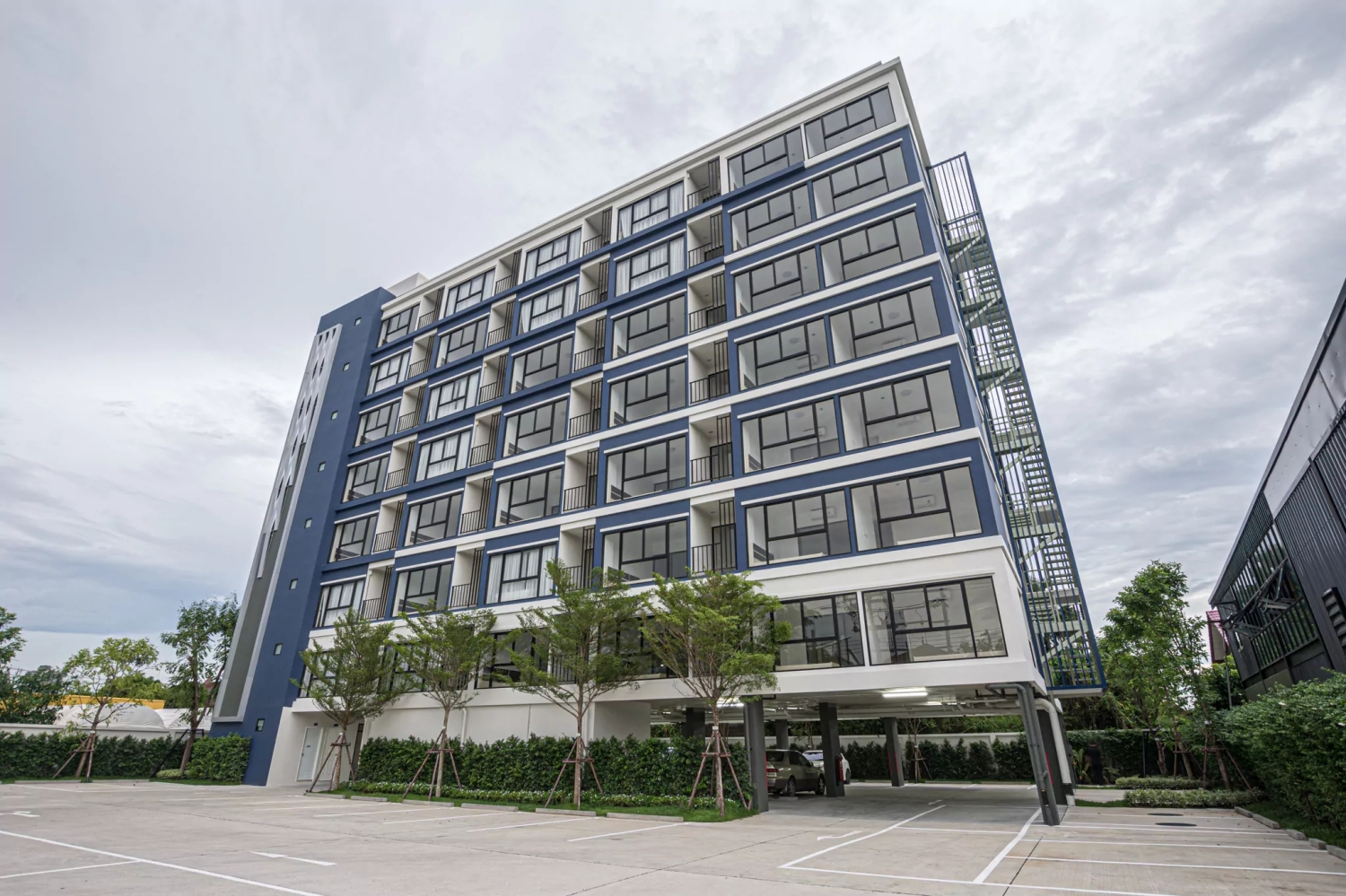 เพลิน เพลิน คอนโด พระราม 7-บางกรวย 1 (Ploen Ploen Condo Rama 7-Bang Kruai 1) : ภาพที่ 2