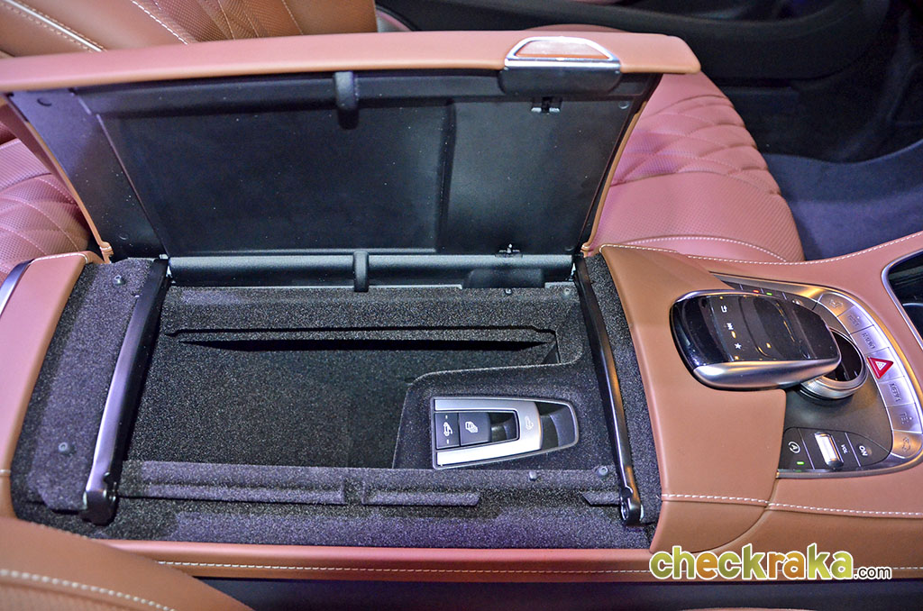 รูปภาพ เมอร์เซเดส-เบนซ์ Mercedes-benz S-Class S 500 Cabriolet AMG Premium ปี 2016