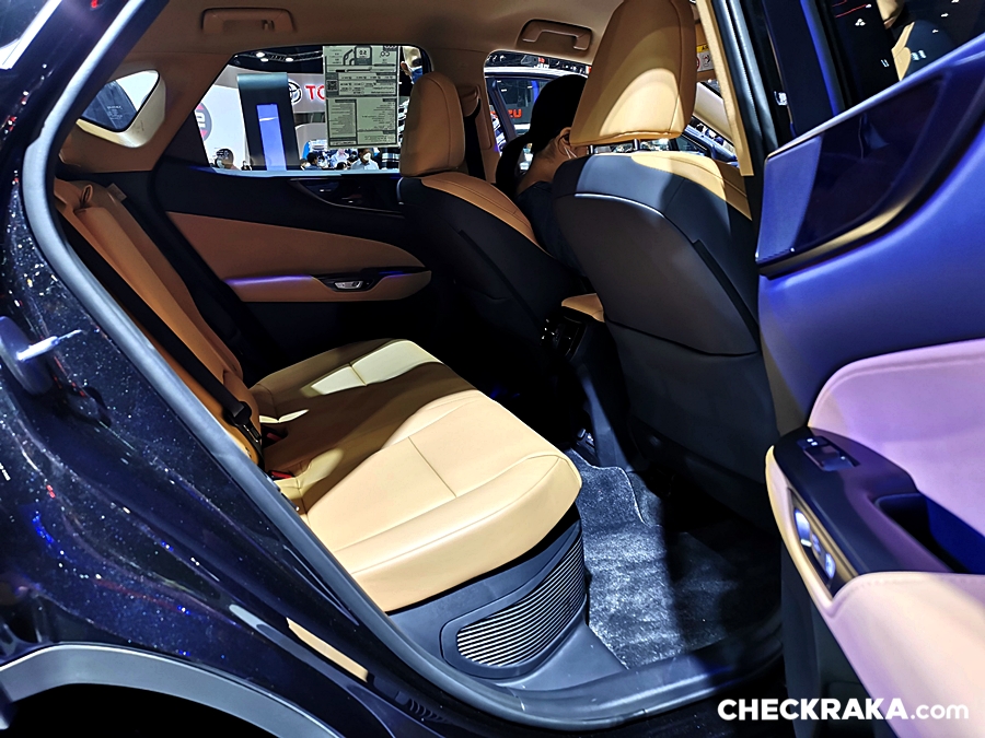 Lexus NX 450h+ F SPORT เลกซัส เอ็นเอ็กซ์ ปี 2021 : ภาพที่ 17
