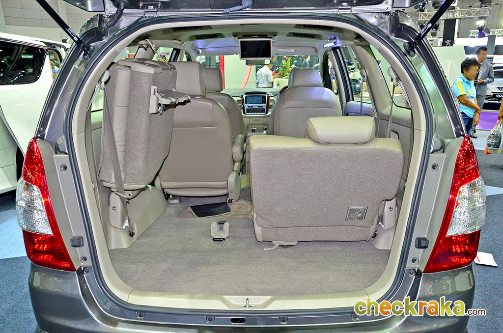 Toyota Innova 2.0 E M/T โตโยต้า อินโนว่า ปี 2012 : ภาพที่ 14