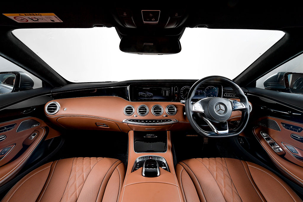 รูปภาพ เมอร์เซเดส-เบนซ์ Mercedes-benz S-Class S 500 Cabriolet AMG Premium ปี 2016