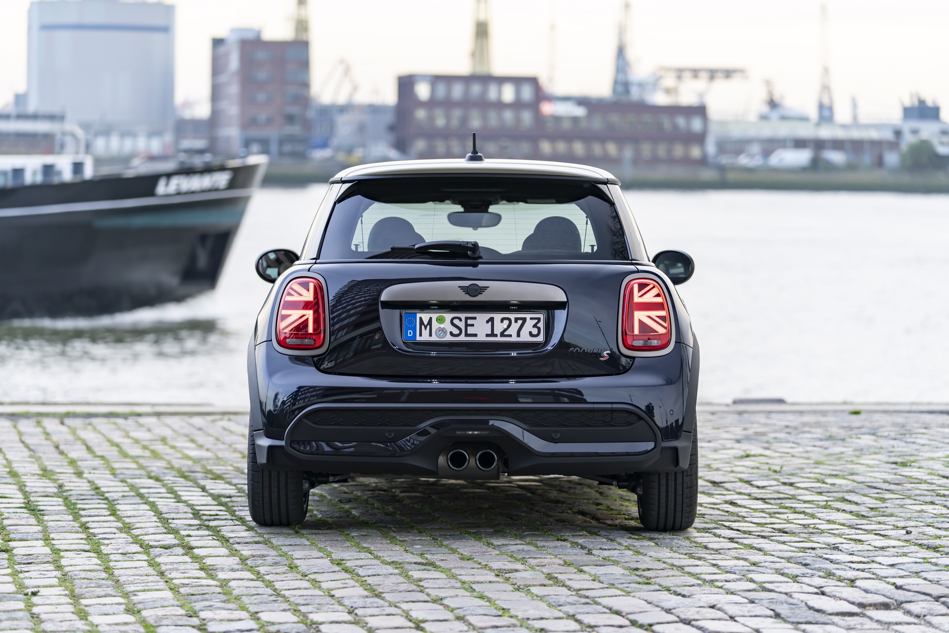 รูปภาพ มินิ Mini Hatch 3 Door Cooper S Resolute Edition ปี 2023