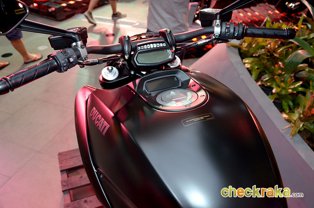 รูปภาพ ดูคาติ Ducati Diavel Dark ปี 2014