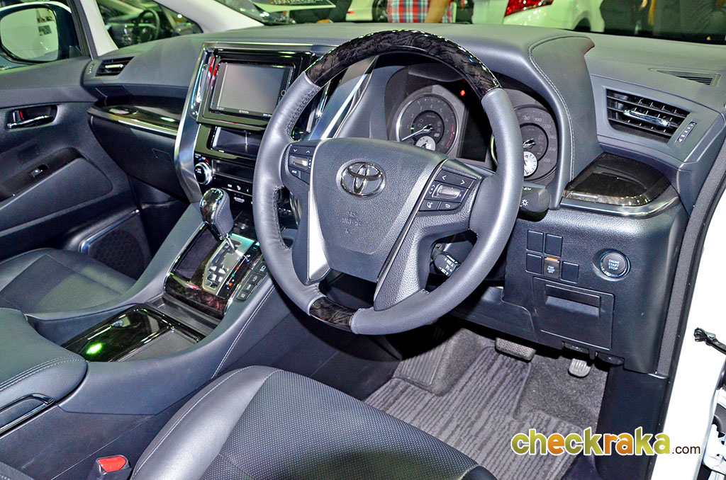 Toyota Vellfire 2.5 โตโยต้า เวลไฟร์ ปี 2015 : ภาพที่ 16