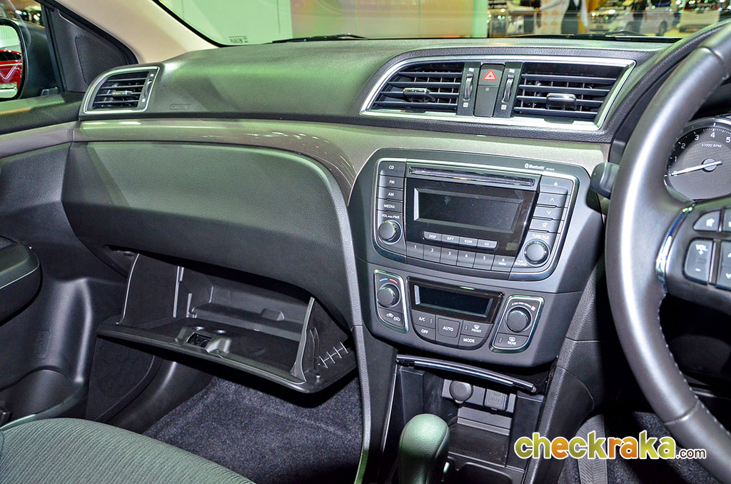 Suzuki Ciaz GLX CVT ซูซูกิ เซียส ปี 2015 : ภาพที่ 16