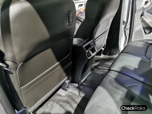 Isuzu D-MAX V-CROSS 2 ประตู 3.0 Ddi Z M/T อีซูซุ ดีแมคซ์ ปี 2019 : ภาพที่ 17