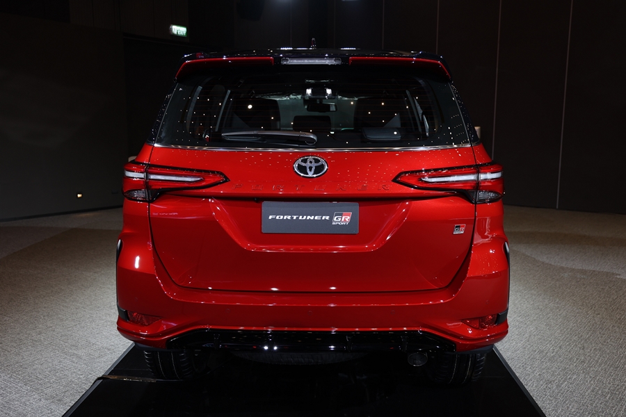 รูปภาพ โตโยต้า Toyota Fortuner 2.8 GR Sport 4WD ปี 2021