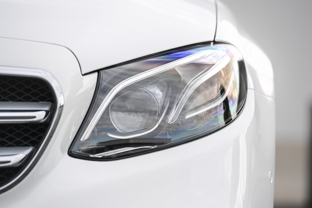 Mercedes-benz E-Class E 300 e Exclusive เมอร์เซเดส-เบนซ์ อี-คลาส ปี 2019 : ภาพที่ 14