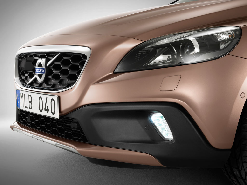 Volvo V40 D4 Cross Country วอลโว่ วี40 ปี 2016 : ภาพที่ 3