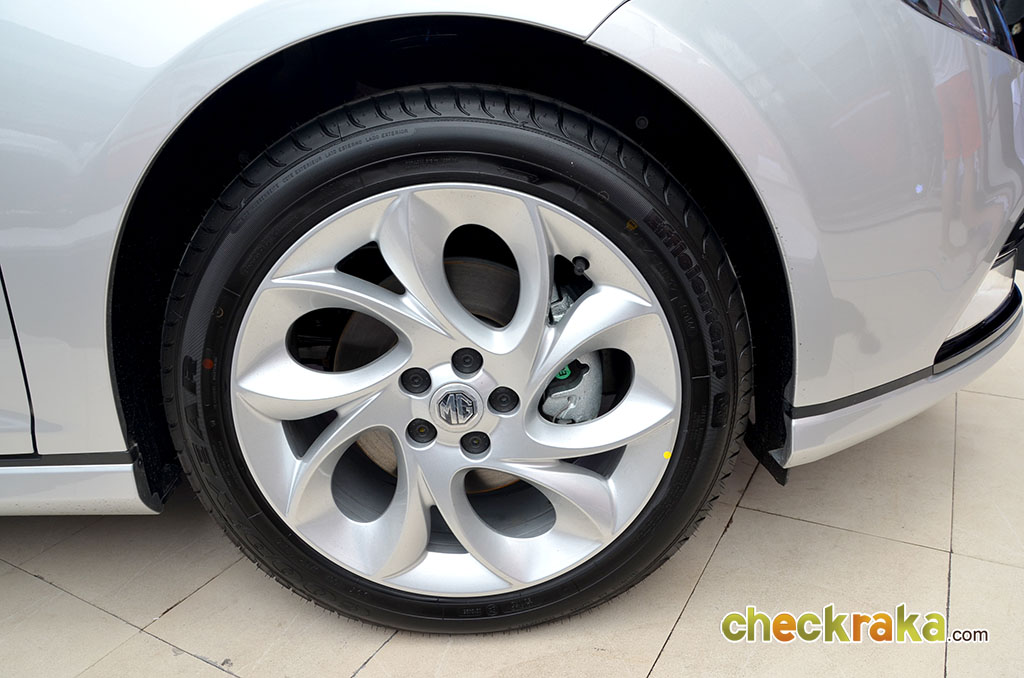 รูปภาพ เอ็มจี MG 6 1.8 X Turbo Sunroof DCT ปี 2014