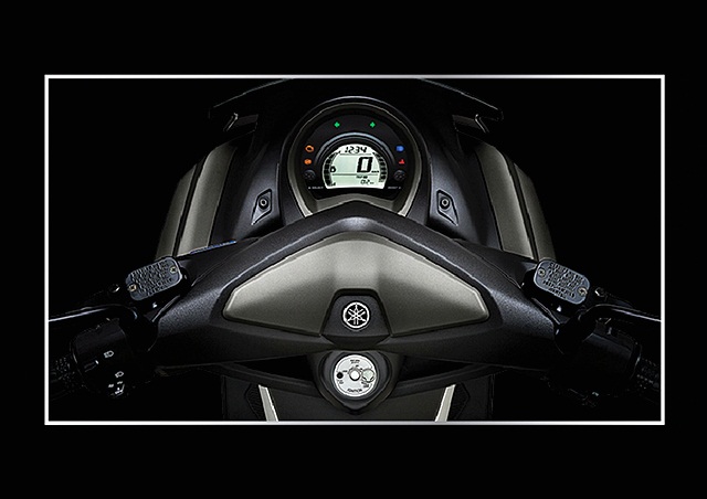 Yamaha NMAX 155cc ยามาฮ่า เอ็นแม็กซ์ ปี 2017 : ภาพที่ 9